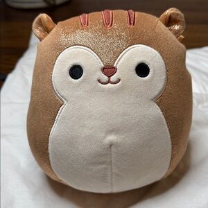 Squishmallows Sawyer the Squirrel! Shimmering color with darling bushy tail. 8”